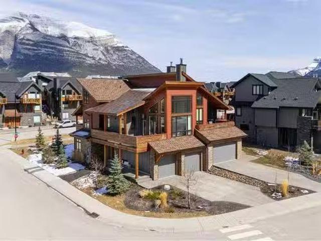 414 Stewart Creek Close, Canmore, AB, T1W 0L7 house for sale.