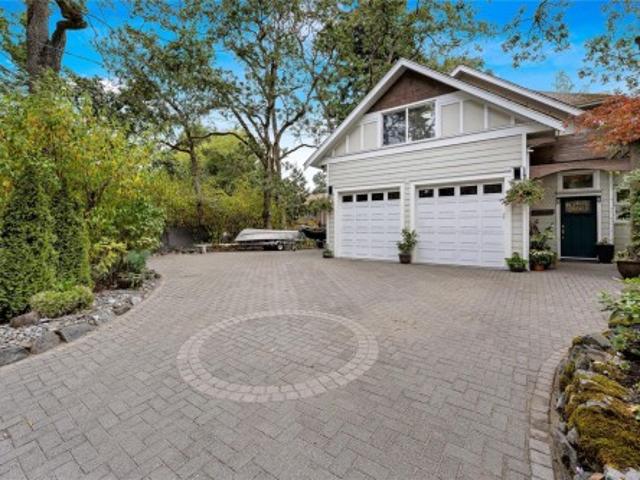4151 Quadra St, Saanich, BC, V8X 1L1 house for sale | Listing ID 1049 | Royal LePage