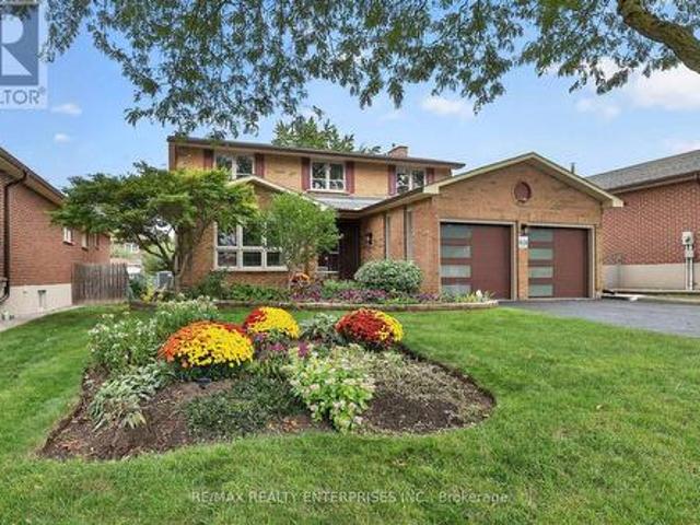 4151 Rockwood Road, Mississauga, ON, L4W 1L6 house for sale | Listing ID W14021 | Royal LePage