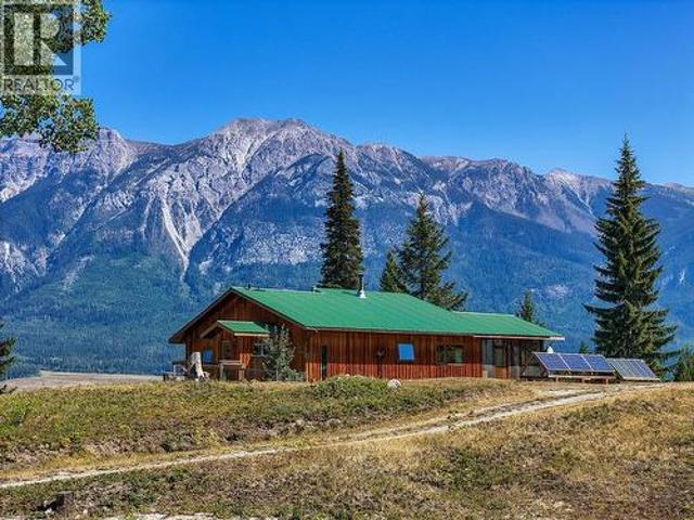 4151 Thomas Road, Golden, BC, V0A 1L0 house for sale | Listing ID 10399 | Royal LePage