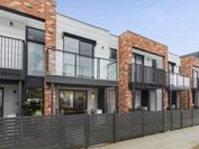 4/152 Pigdons Rd Highton Victoria 3216