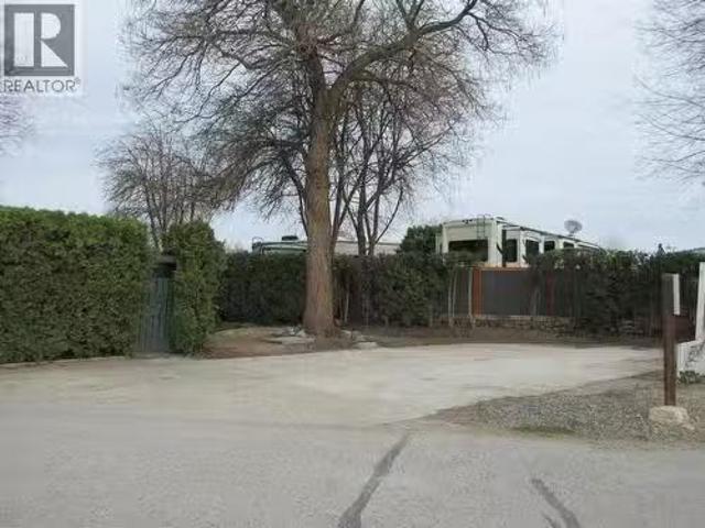 415 Commonwealth Road Unit# 75, Kelowna, BC, V4V 1P4 recreat.