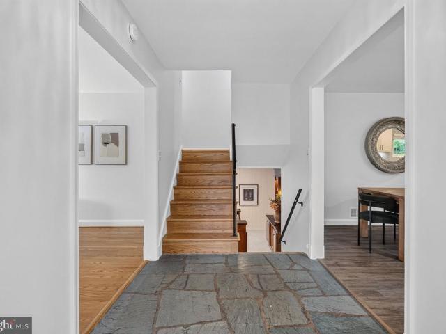 415 Crown View Drive
