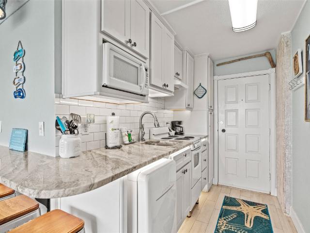 415 E Beach Drive 801
