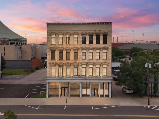 415 E Market St 201