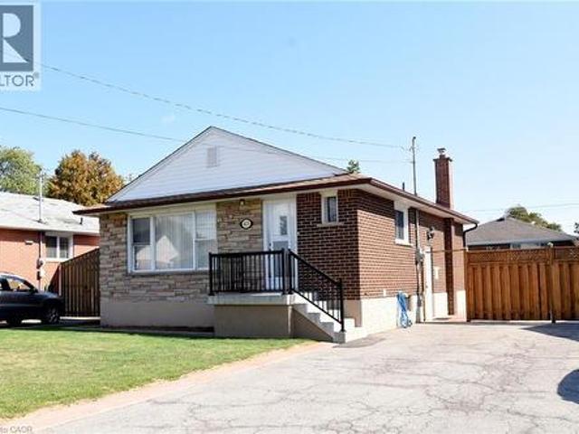 415 East 15Th Street, Hamilton, ON, L9A 4G9 house for sale | Listing ID 40870 | Royal LePage