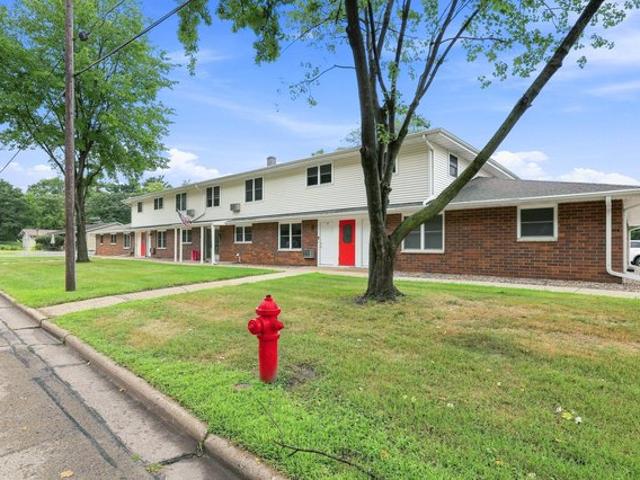 415 Fulton St, Waupaca, WI 54981