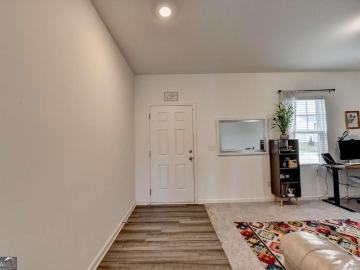415 Knightsbridge Lane