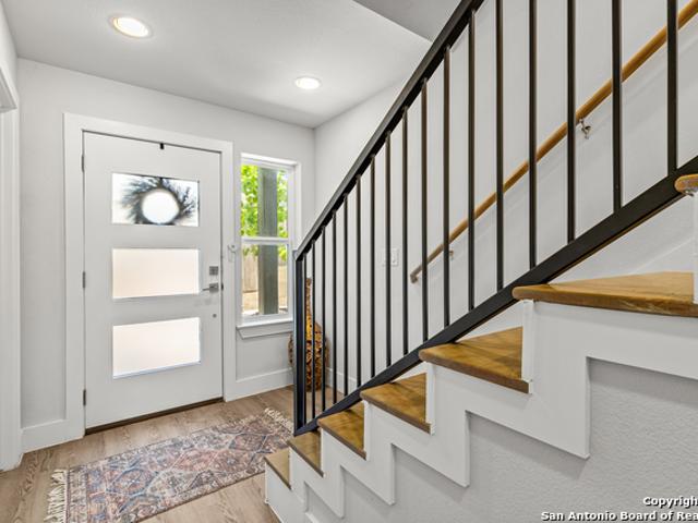 415 Ira Ave, Unit 2102