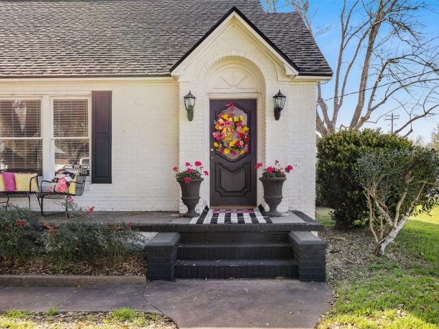 415 N Mechanic St, Weimar, TX 78962 | MLS #28853