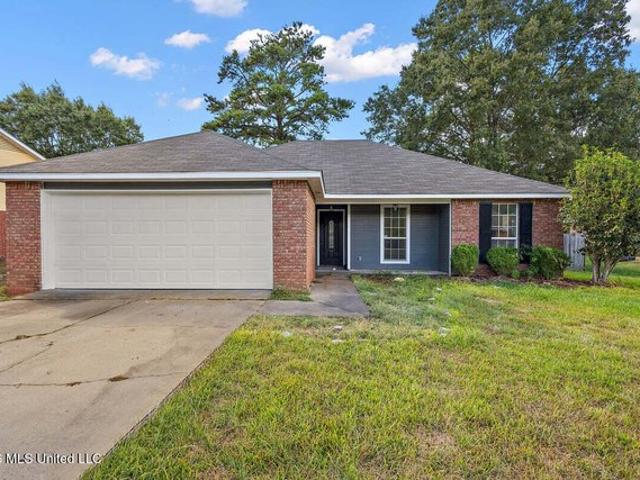 415 Riverbend Dr, Byram, MS 39272