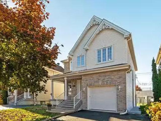 415 Rue Cayer, Laval Sainte Rose, QC, H7L 6E2 house for sa.