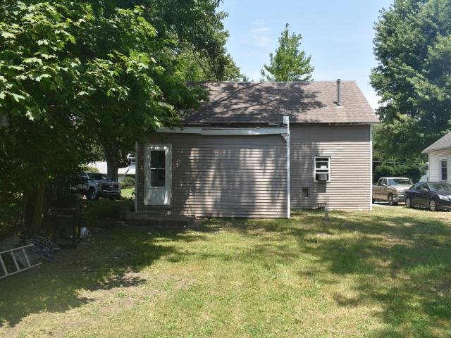 415 W Main