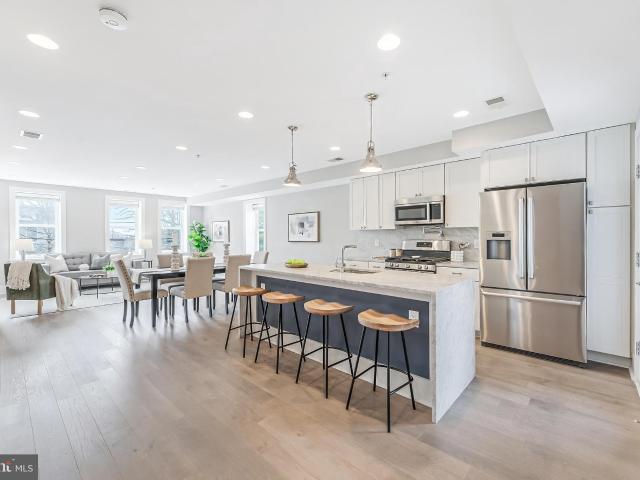 415 Varnum St NW, Unit 2, Washington, DC 20011 | MLS #DCDC2252