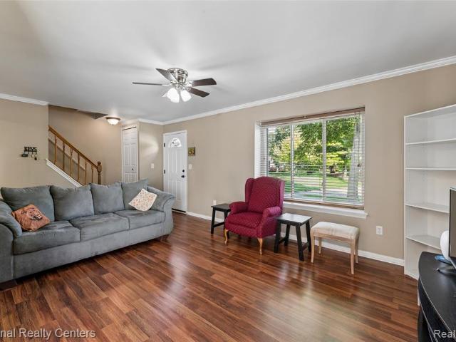 41646 Bedford Dr