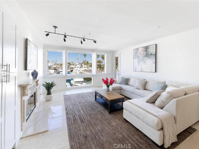 4167 Warner Ave, Unit 105, Huntington Beach, CA 92649 | MLS #OC26061