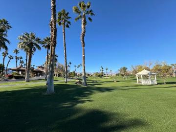 Condo for sale in Palm Desert - Patio, Garden