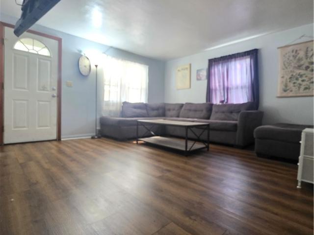 416 1/2 Highland Ave