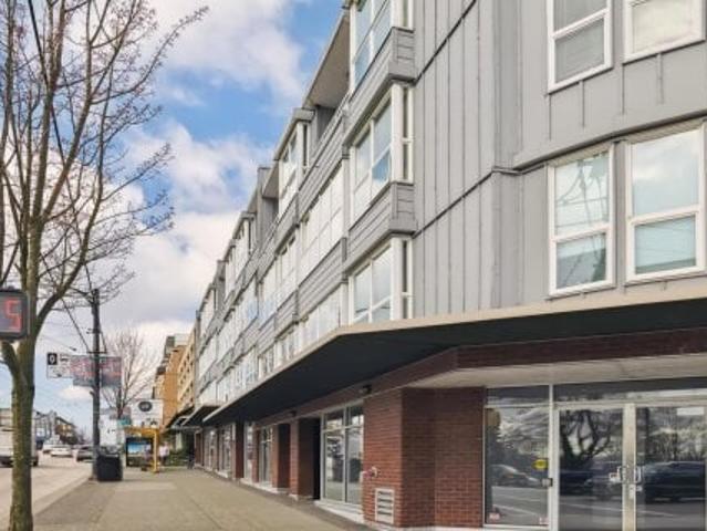 416 2 Hastings Street E