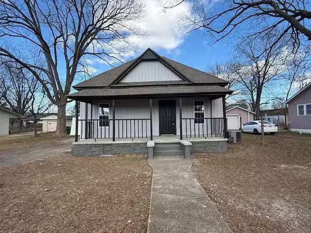 416 8TH STREET, RUSSELLVILLE, AR 72801