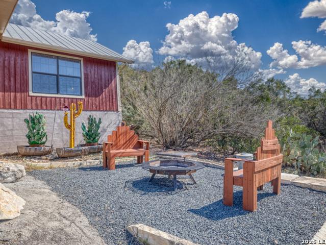 416 Canyon Oaks Dr