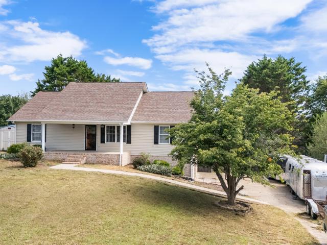 416 Austin Circle