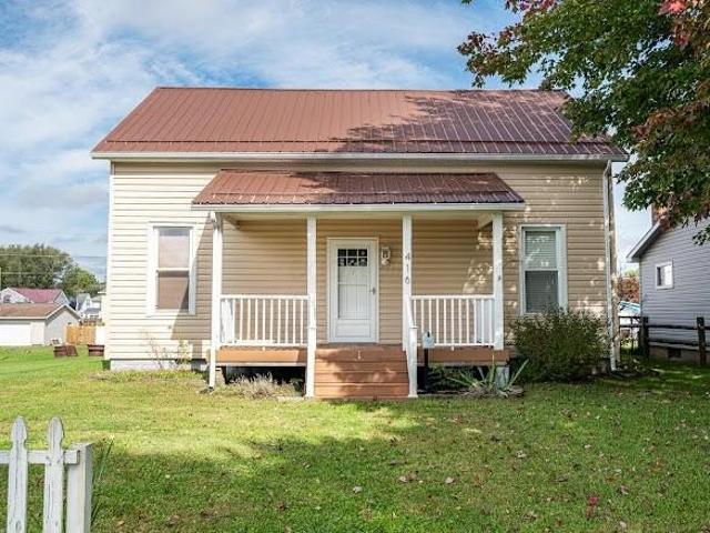 416 E 4th St, West Lafayette, OH 43845