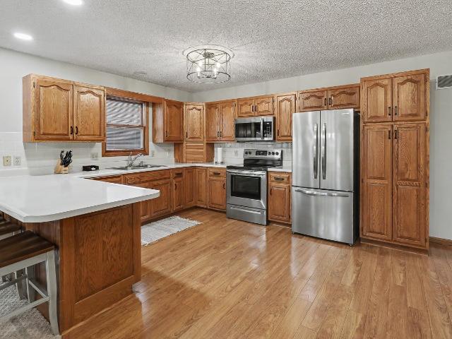 416 E 15th Street
