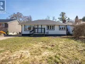 416 Indian Creek Road West, Chatham, ON, N7M 2E2 house for s.