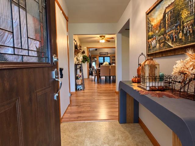 416 N 325 W