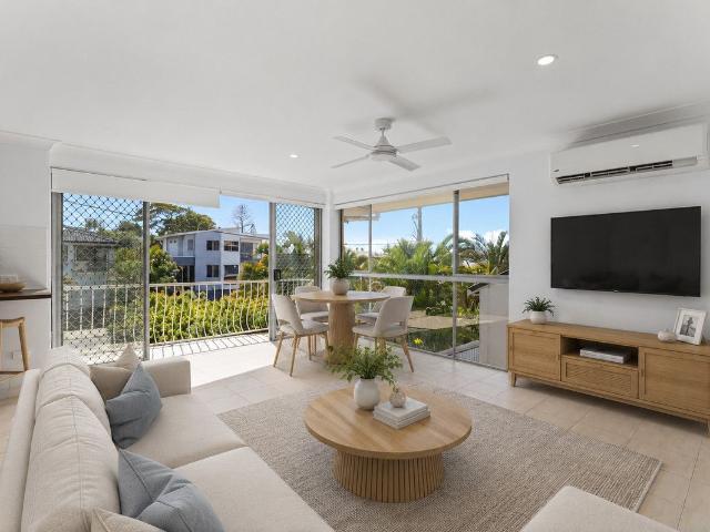 4/16 Riviera Road, Miami, QLD 4220