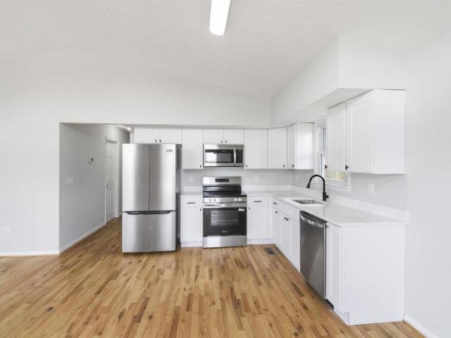 416 Woodland Cir