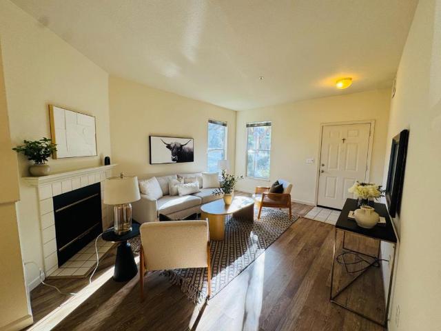 4175 Renaissance Drive 4