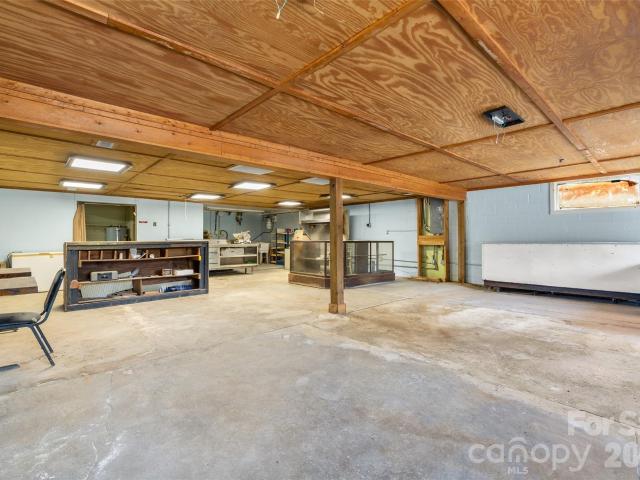 4178 Edgeland Road