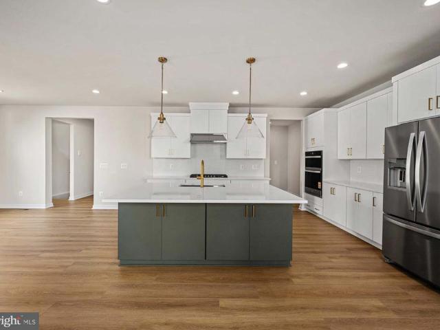 41708 Carefree Court