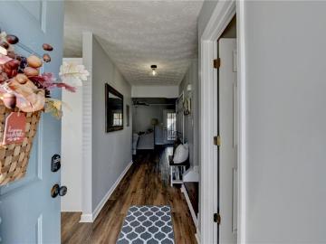 4170 Glen Iris Drive
