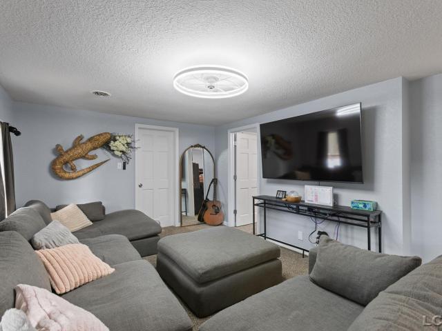 4171 Woodland Avenue