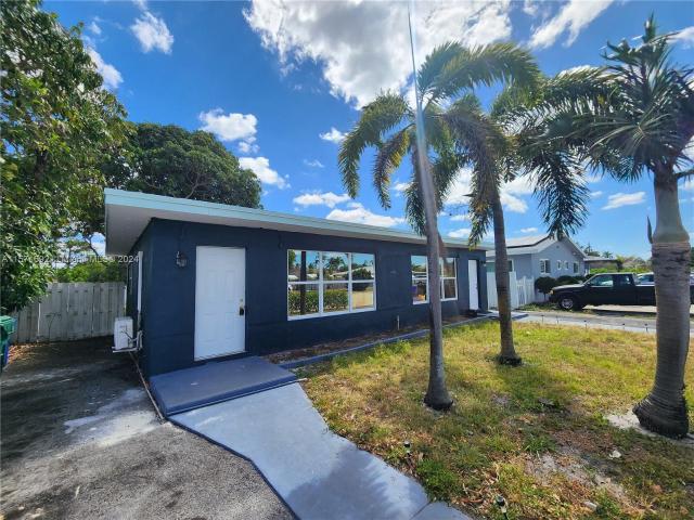 4172 Southwest 21st St, 1 bed, 1 full bath