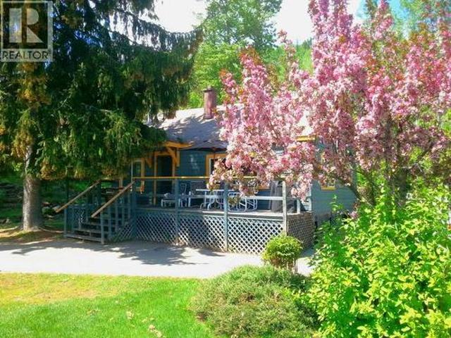 417 Copper Road, Rossland, BC, V0G 1Y0 house for sale | Listing ID 10365 | Royal LePage