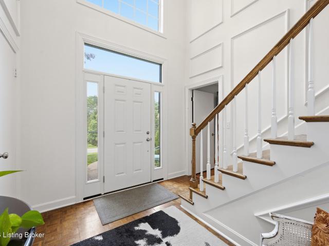 417 Blankenbaker Ln