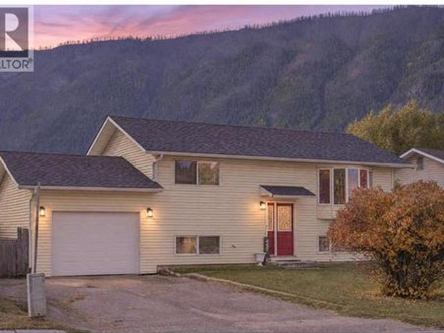 417 Engelmann Spruce Drive, Sparwood, BC, V0B 2G0 house for sale | Listing ID 10403 | Royal LePage