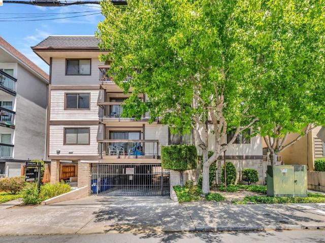 417 Evelyn Ave 205