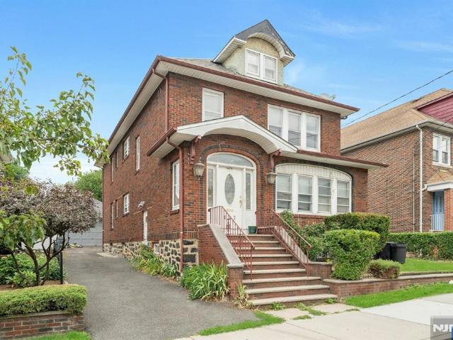 417 Oakdene Avenue