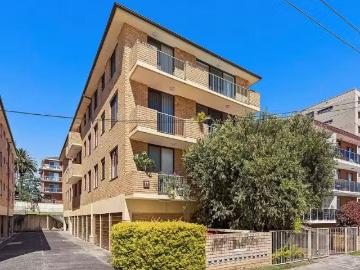 4/17 Ocean Parade, The Entrance Apartment for rent Listed by.