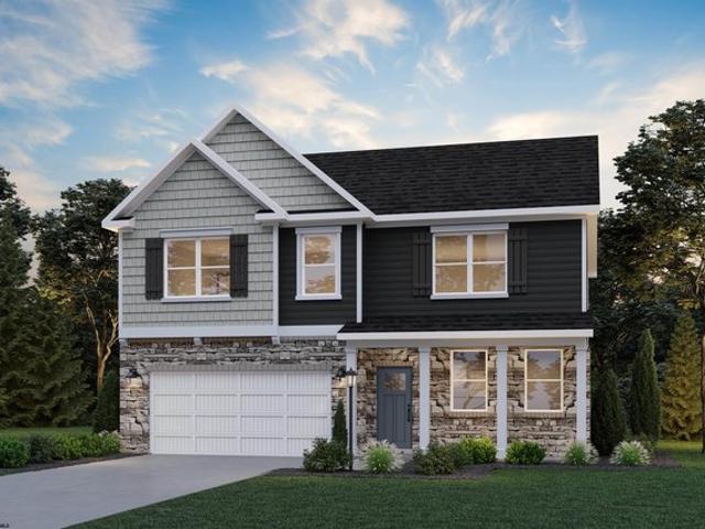 417 Lexington Cir, Bridgeport, WV 26330