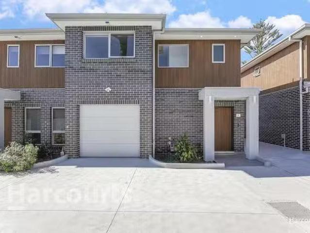 4/17 Lyndia Street, Ingleburn, NSW 2565