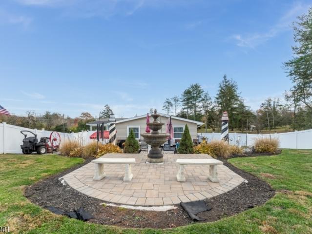 417 Mountain Rd