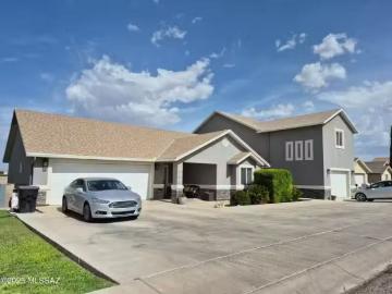 417 N 1ST AVE, THATCHER, AZ 85552