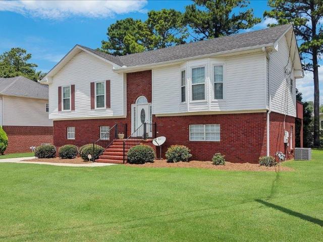 417 Surrey Circle