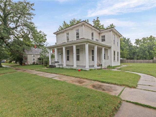 417 W 2nd Street